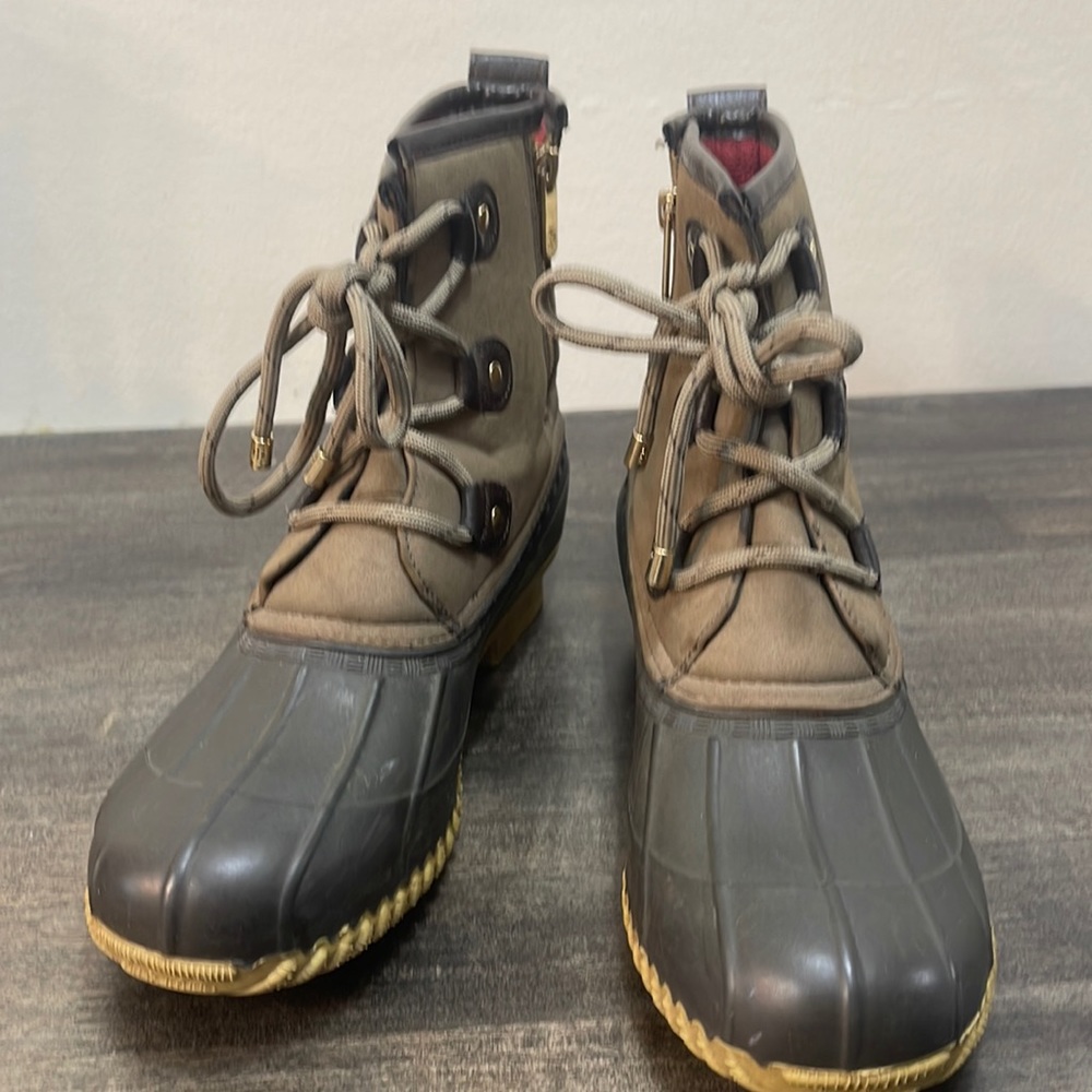 Tommy Hilfiger duck boots